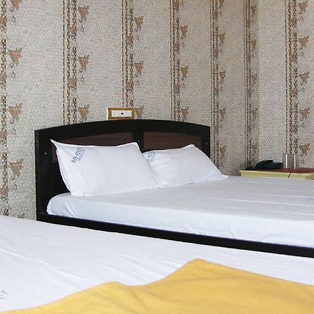 Sbs Residency Tirupati Hotel Renigunta Pokój zdjęcie