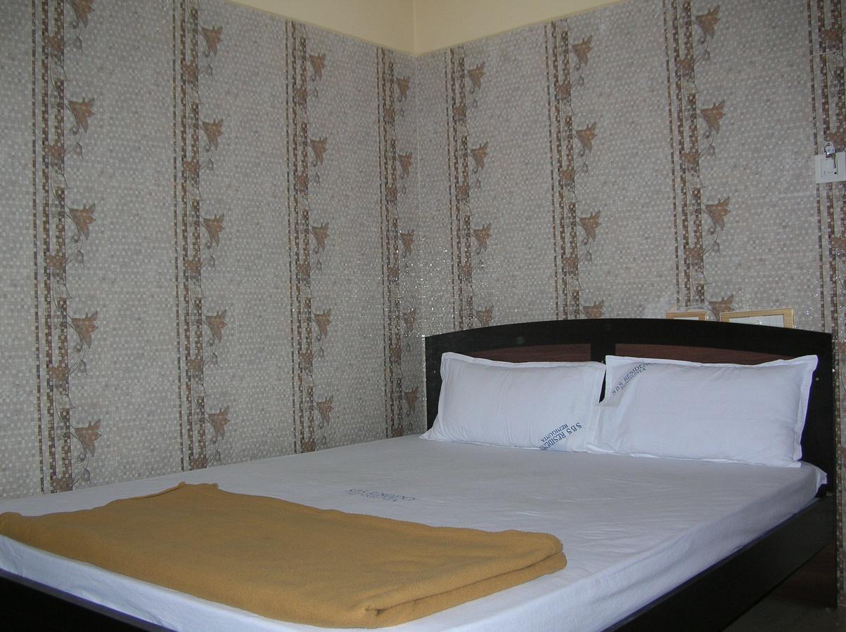 Sbs Residency Tirupati Hotel Renigunta Pokój zdjęcie