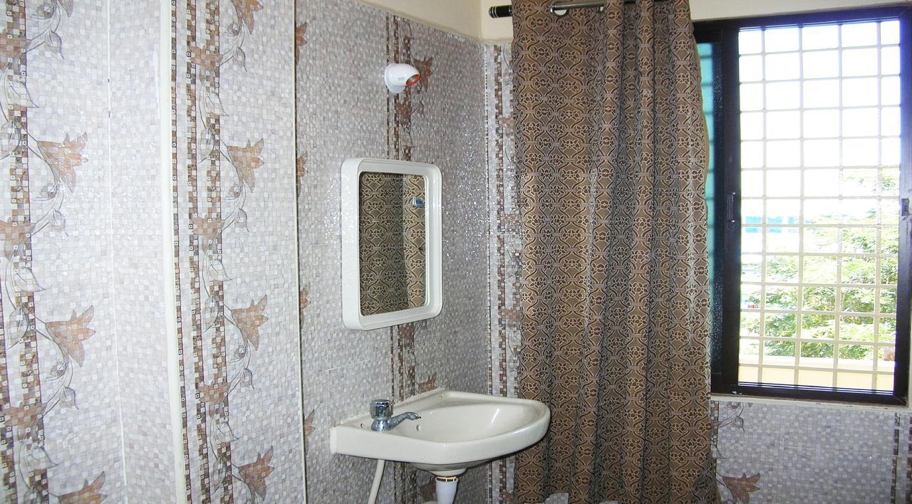Sbs Residency Tirupati Hotel Renigunta Pokój zdjęcie